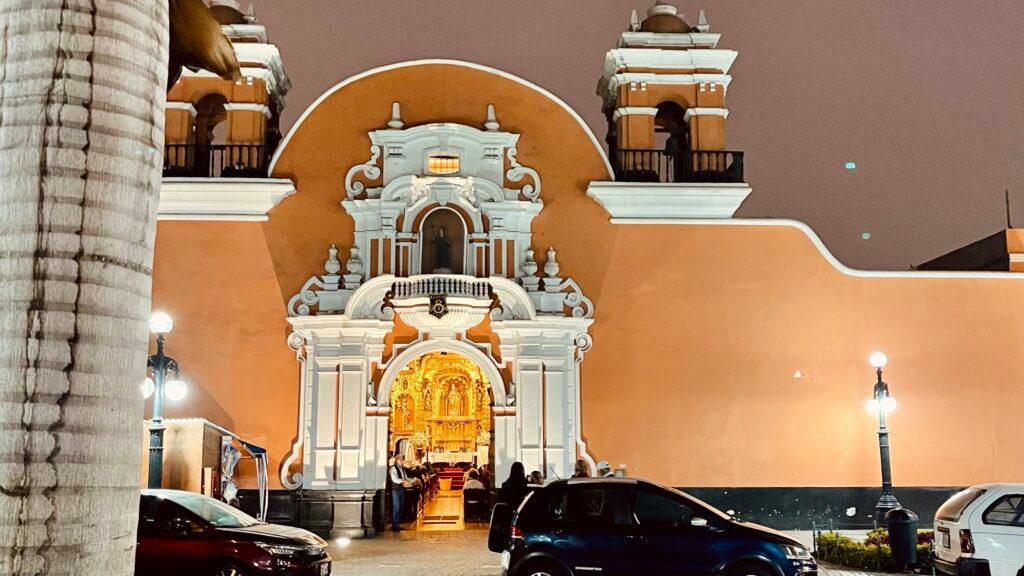 Outside Santa María Magdalena Church in Pueblo Libre