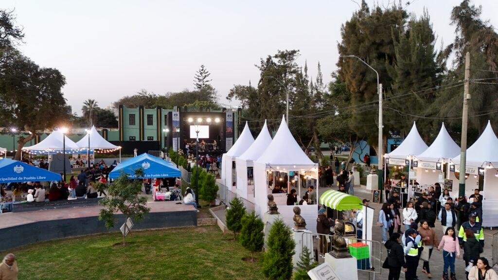 August anniversary salsa party in Parque 3 de Octubre in Pueblo Libre Lima