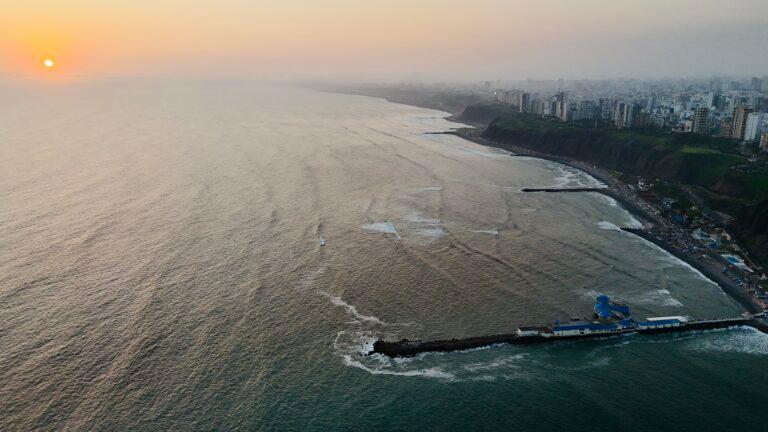 Miraflores Sunset: 2 Day Lima Travel Itinerary