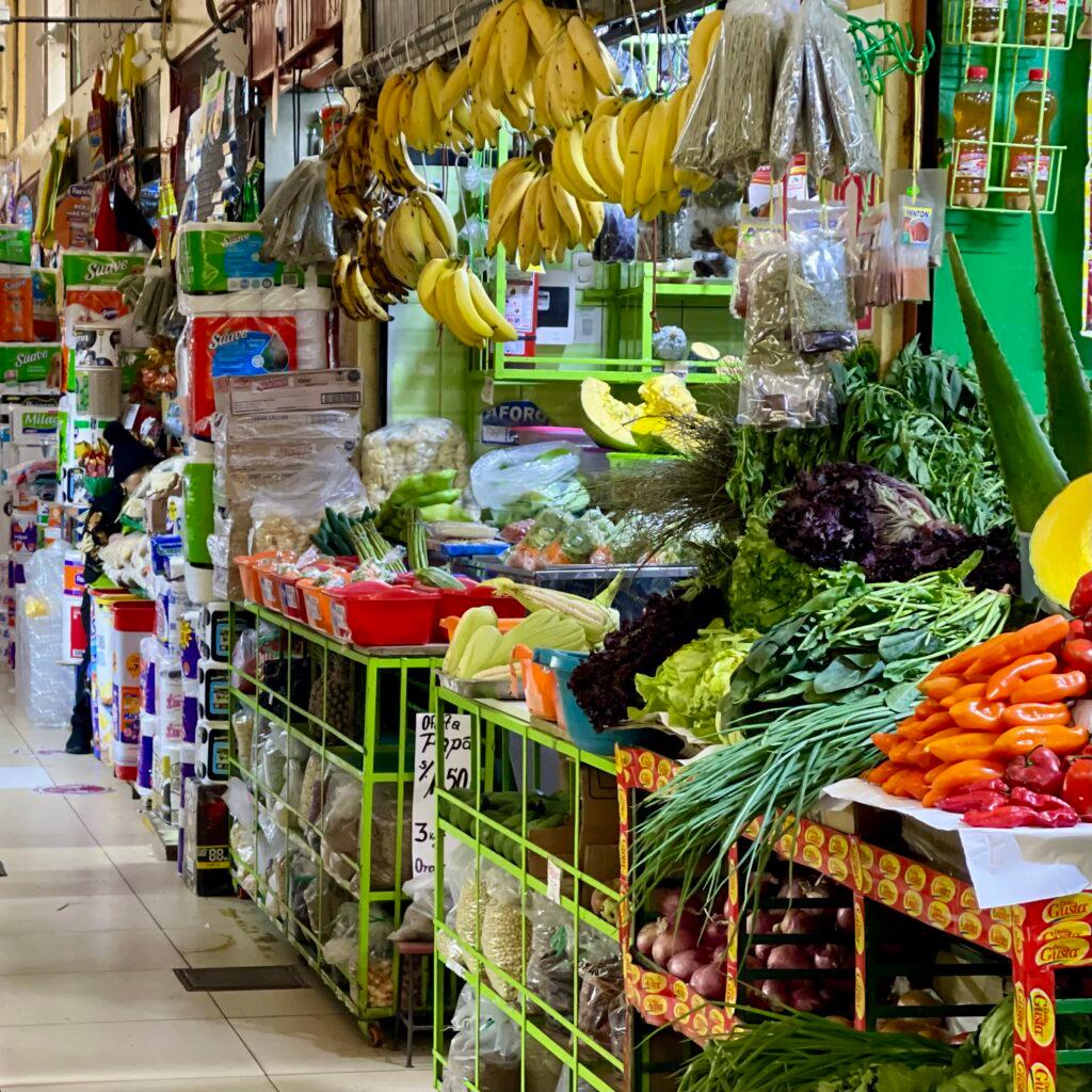 Farmers market in Pueblo Libre, Lima